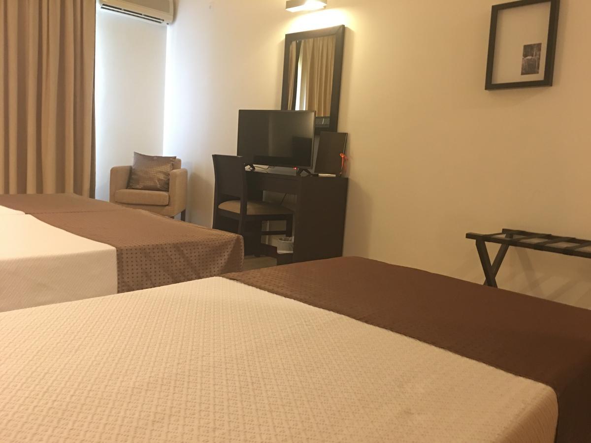 Hotel SJ Tondela Buitenkant foto